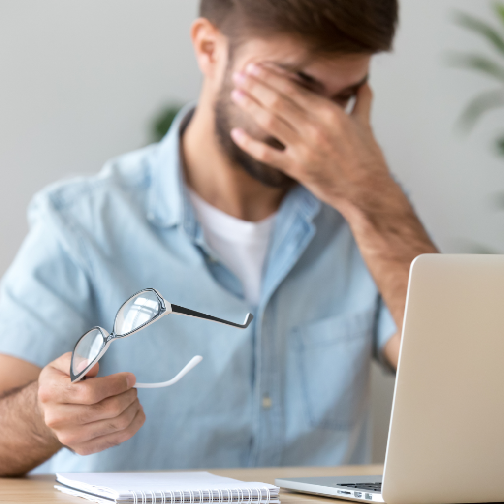 Protect Your Eyes from Computer Screen FatigueConsole Cabin